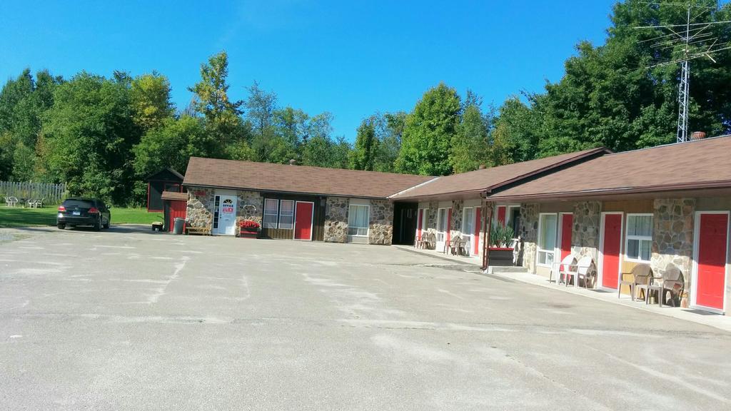 Westport Station Motel Exterior photo